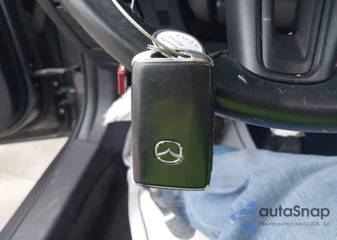 2020 Mazda Mazda3 Select Package z USA, uszkodzony, nr VIN JM1BPACL2L1165188